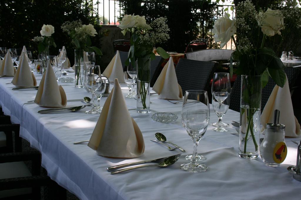 Hotel Restaurant Boeck "Roter Hahn" Sankt Poelten Extérieur photo
